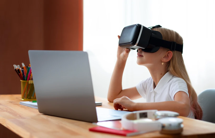 VR & AR in intelligenten Klassenzimmern: Lernen mit immersiver Technologie verbessern-preview-image